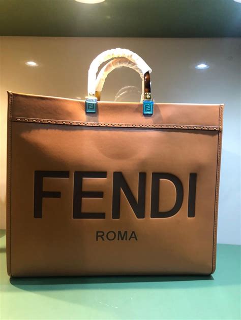 bolsa fendi usada|fendi briefcase.